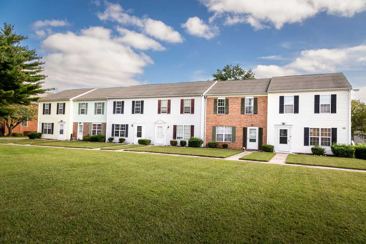 Hickory Hill Townhomes Exterior